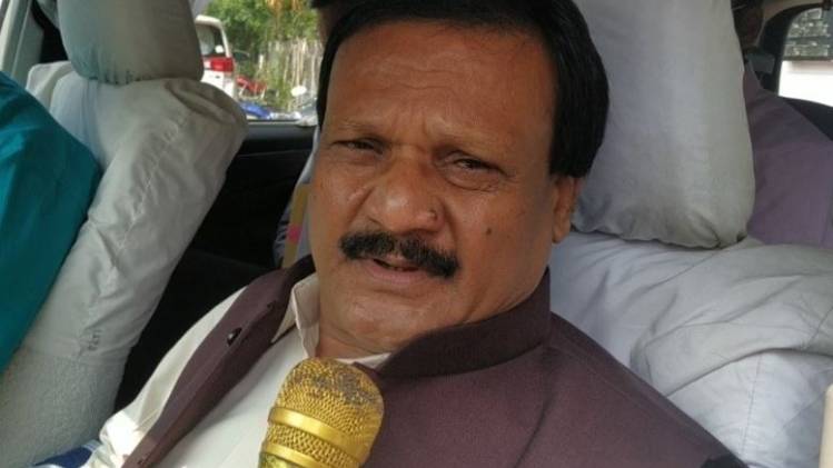 पीडब्ल्यूडी मंत्री सज्जन सिंह वर्मा (फोटो-रविश)