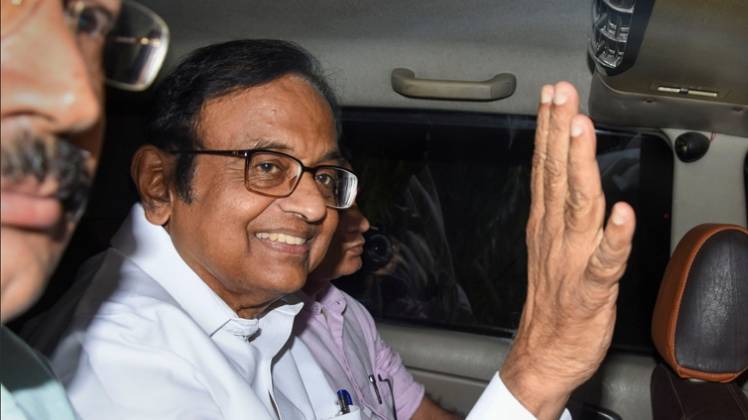 पूर्व केंद्रीय वित्त मंत्री पी चिदंबरम की मुश्किलें और बढ़ीं (फाइल फोटो-PTI)