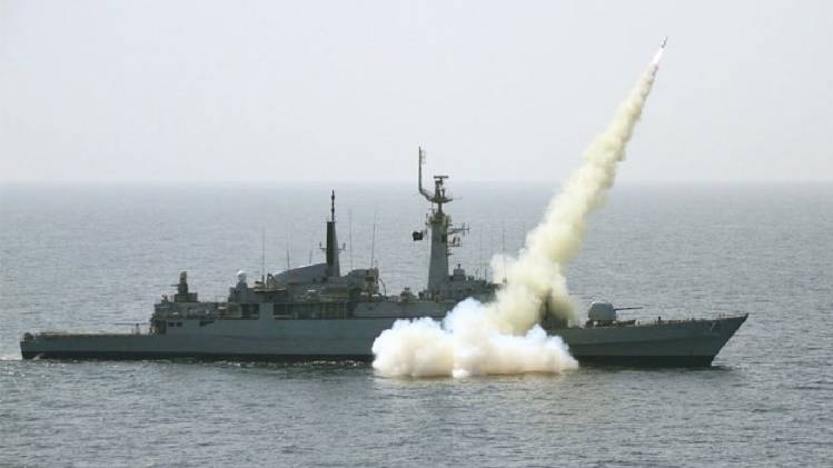 पनडुब्बी सौदे में पूर्व फ्रांसीसी पीएम पर चलेगा केस (फोटो: PAK NAVY)