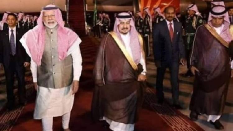 ये तस्वीर सोशल मीडिया पर काफी वायरल हो रही है