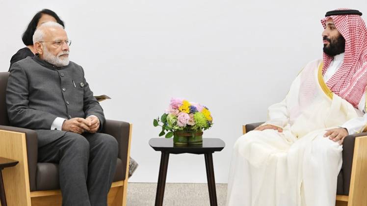 किंग सलमान के साथ प्रधानमंत्री नरेंद्र मोदी (ANI)