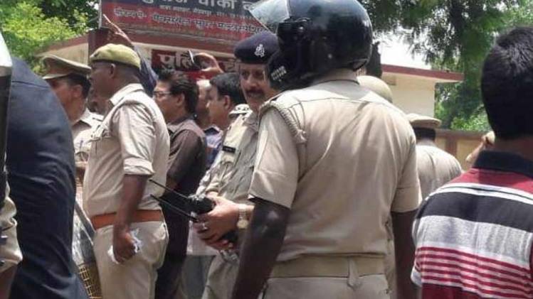 सोनभद्र के उम्भा गांव में नरसंहार पर कोर्ट 90 लोगों पर केस दर्ज करने को कहा (फाइल-IANS)