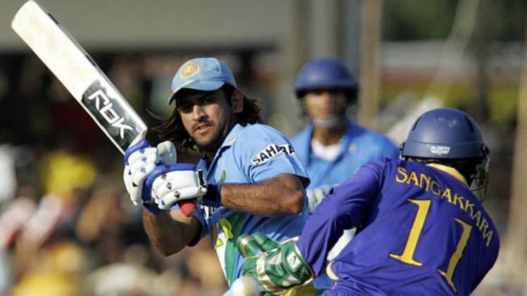 धोनी ने खेली यादगार पारी