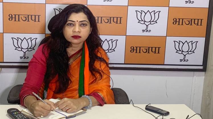 महाराष्ट्र भाजपा की प्रवक्ता श्वेता शालिनी (फाइल फोटोः twitter)