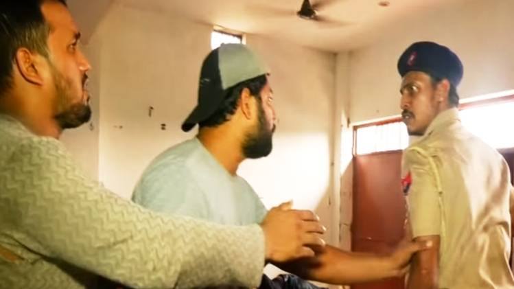 वीडियो से ली गई तस्वीर 