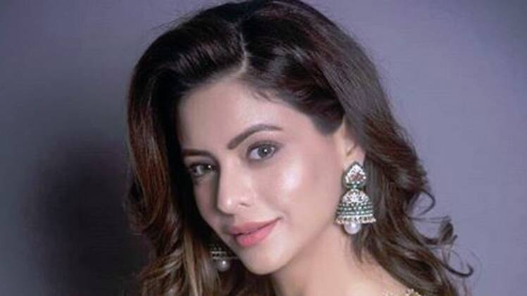 आमना शरीफ