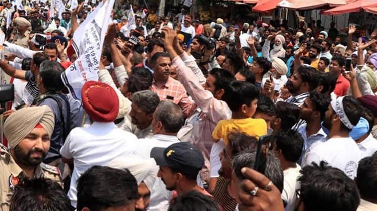 आम आदमी पार्टी का विरोध प्रदर्शन (फाइल फोटो)