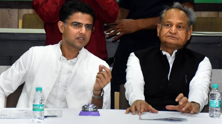 सचिन पायलट और अशोक गहलोत (तस्वीर- PTI)