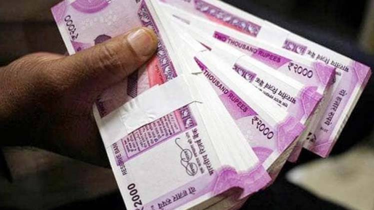 अक्टूबर में खूब बंटे बैंक लोन 