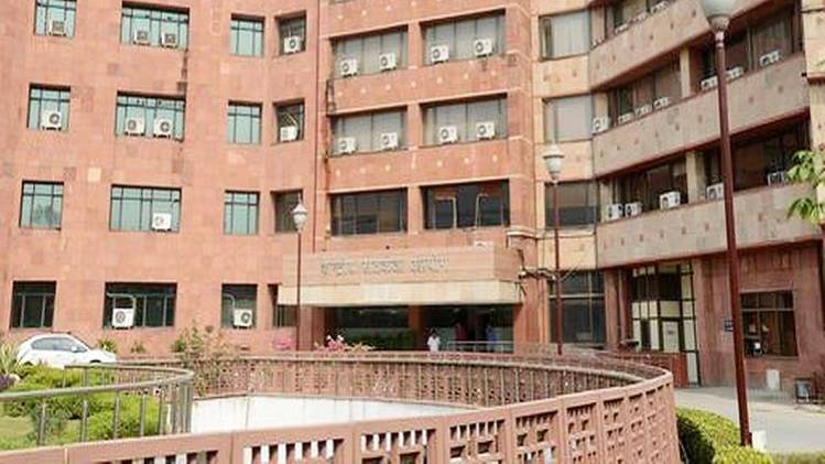 सीवीसी चार महीने से कर रही है कार्रवाई करने का इंतजार. 