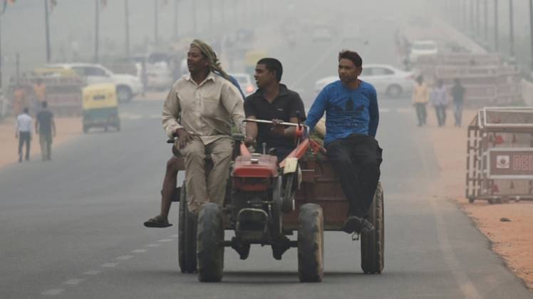 दिल्ली में प्रदूषण का स्तर काफी बढ़ गया है (ANI)