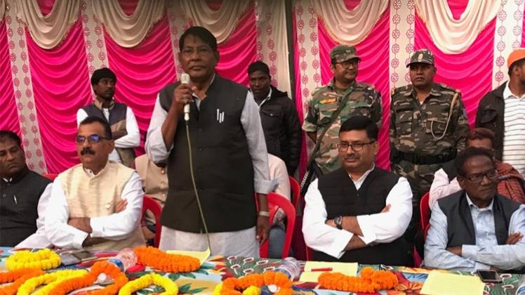 पूर्व एडीजी रामेश्वर उरांव कांग्रेस से लोहरदगा सीट