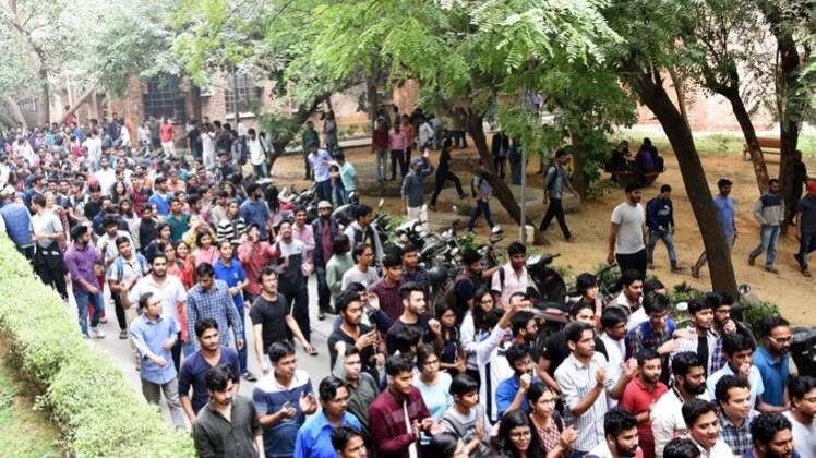 11 नवंबर को जेएनयू में प्रदर्शन की तस्वीर,  Image Credit: ANI