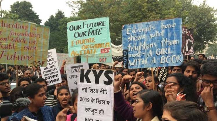 कनॉट प्लेस में बुधवार को हुआ प्रदर्शन (Image: Himanshu Sharma) 