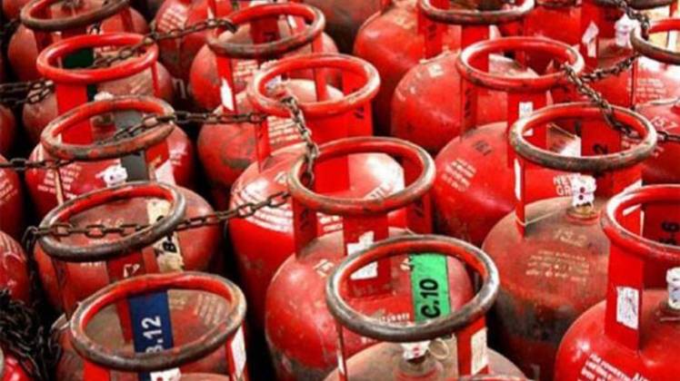 आम आदमी पर महंगाई की मार