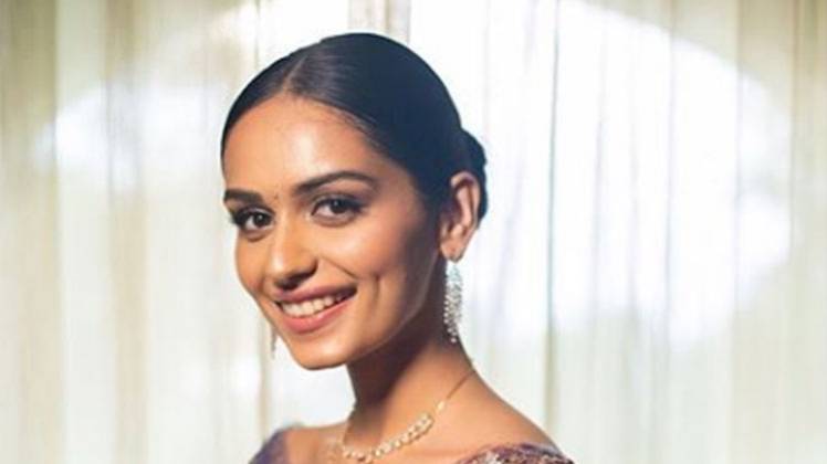 मानुषी छिल्लर