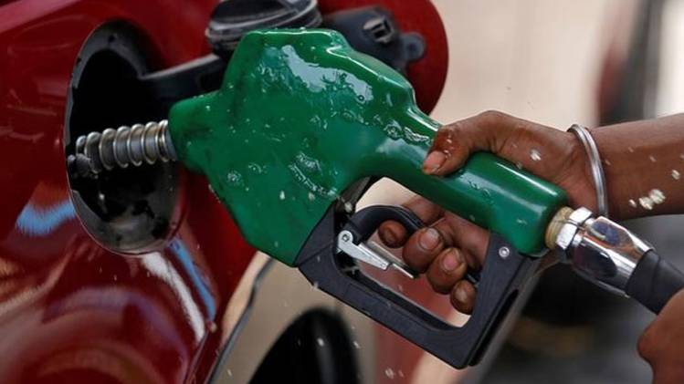 पेट्रोल और डीजल के भाव बढ़े 