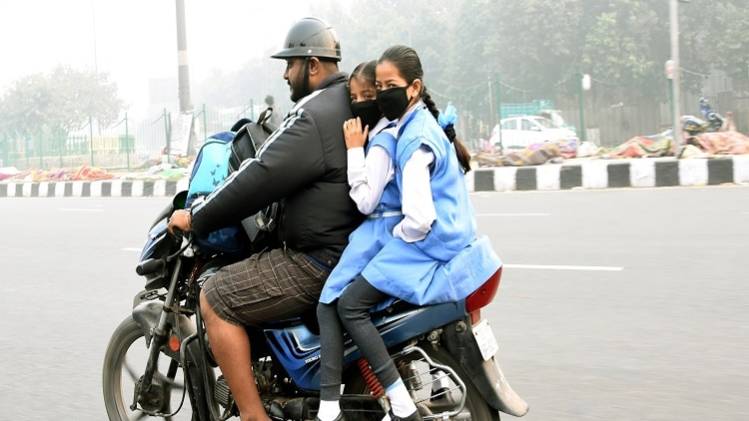 नोएडा के सभी स्कूल 4 और 5 नवंबर को बंद रहेंगे (ANI)