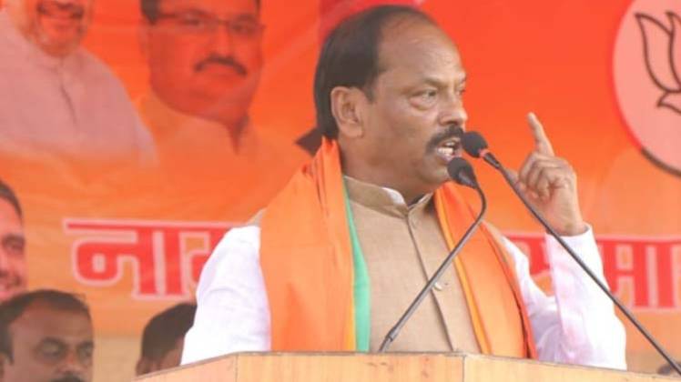 झारखंड के मुख्यमंत्री रघुवर दास (फोटो-PTI/TWITTER)