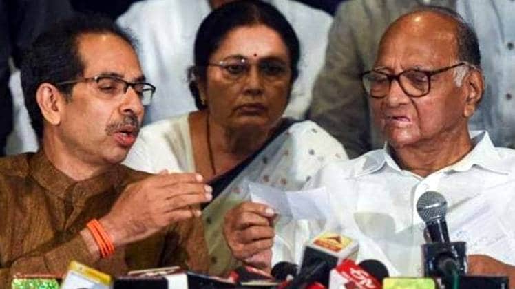 उद्धव ठाकरे और शरद पवार (फाइल फोटो)