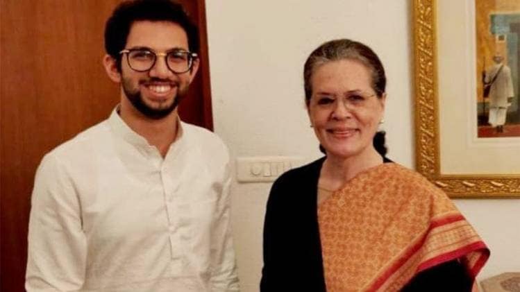 आदित्य ठाकरे ने दिया था सोनिया गांधी को न्योता