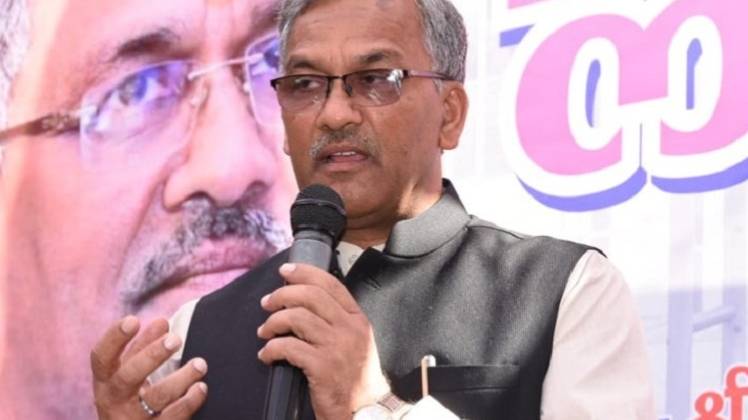 मुख्यमंत्री त्रिवेंद्र सिंह रावत की फाइल फोटो (टि्वटर)