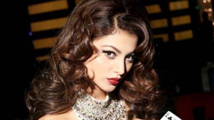 उर्वशी रौतेला 