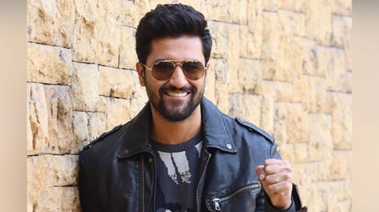 विक्की कौशल 