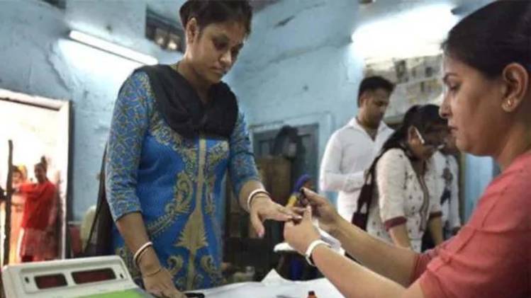 विधानसभा उपचुनाव के लिए वोटिंग (प्रतिकात्मक तस्वीर)