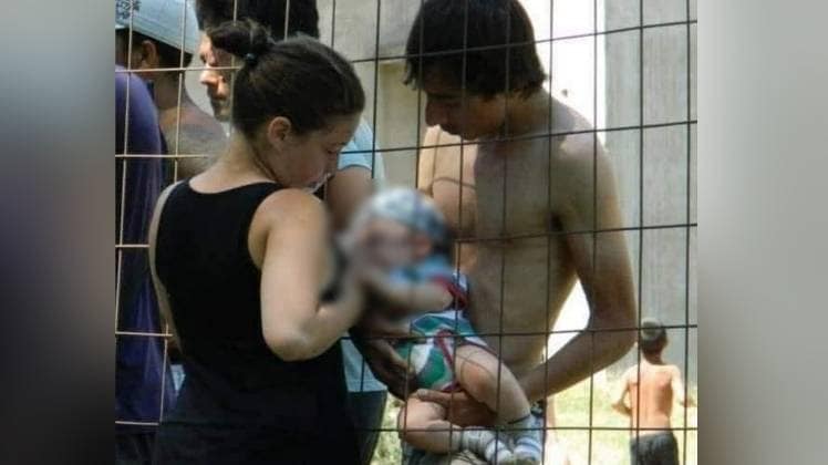 वायरल हो रही तस्वीर