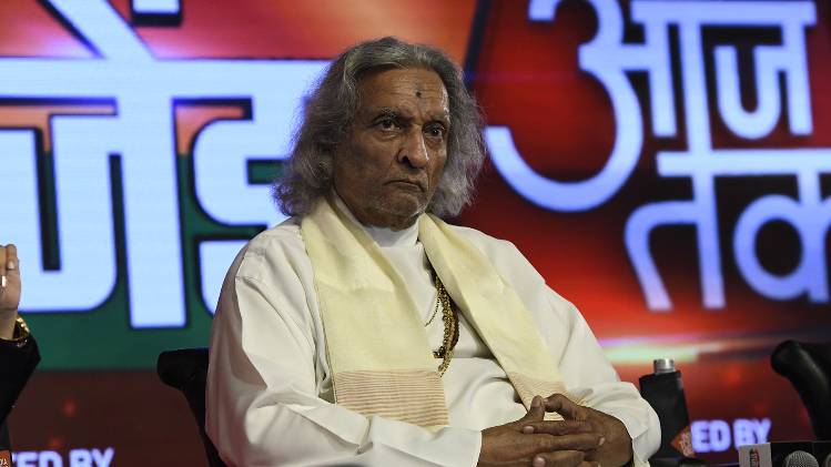 आचार्य धर्मेंद्र, नेता विश्व हिंदू परिषद (फोटो-चंद्रदीप कुमार/इंडिया टुडे)