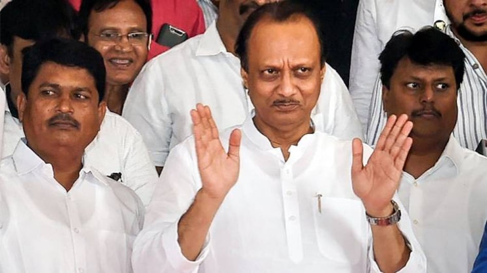 महाराष्ट्र: सिंचाई घोटाले में ACB ने अजित पवार को दी क्लीन चिट -  maharashtra acb irrigation scam former deputy cm ajit pawar - AajTak
