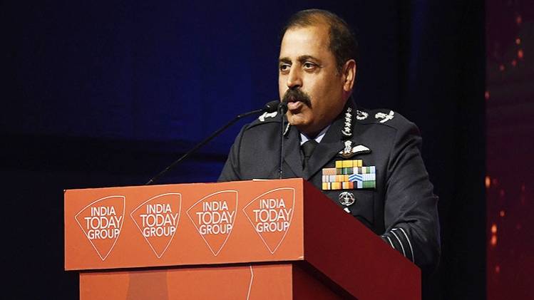 Agenda Aajtak 2019: वायुसेना प्रमुख बोले- राफेल और सुखोई साथ उड़ेंगे तो कांपेगा दुश्मन Agenda Aajtak 2019: वायुसेना प्रमुख बोले- राफेल और सुखोई साथ उड़ेंगे तो कांपेगा दुश्मन