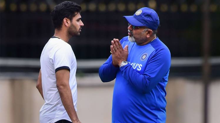 भुवनेश्वर कुमार (फाइल फोटो- PTI)