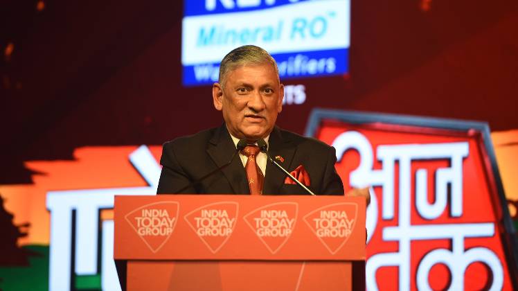 जवानों को सेना में भर्ती से पहले दिए जाते हैं ये पांच मंत्र, जनरल रावत ने किया खुलासा जवानों को सेना में भर्ती से पहले दिए जाते हैं ये पांच मंत्र, जनरल रावत ने किया खुलासा