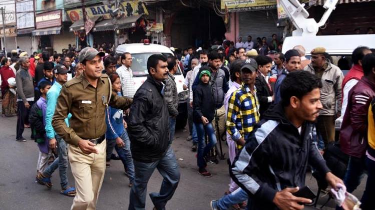 दिल्ली के फिल्मीस्तान में आग में 43 लोगों की मौत हो गई (फोटो-ANI)