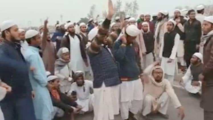 देवबंद में विरोध प्रदर्शन