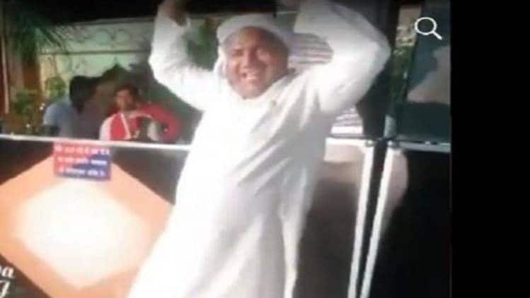 सोशल मीडिया पर वायरल हुआ है वीडियो