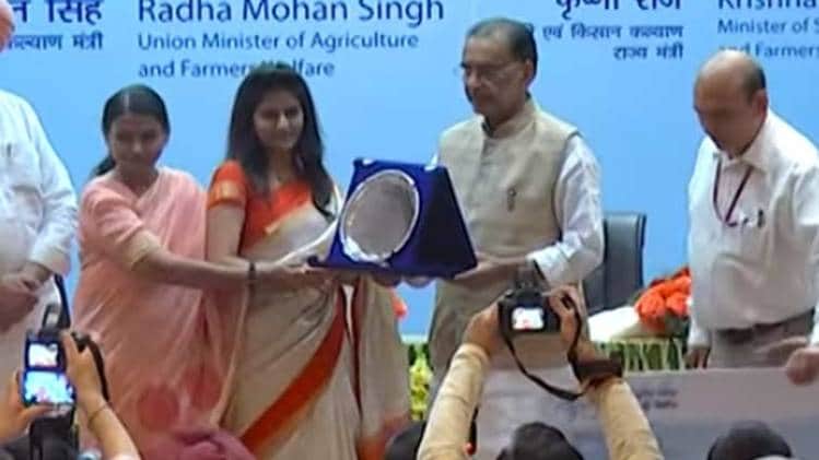 कई सोशल मीडिया यूज़र्स