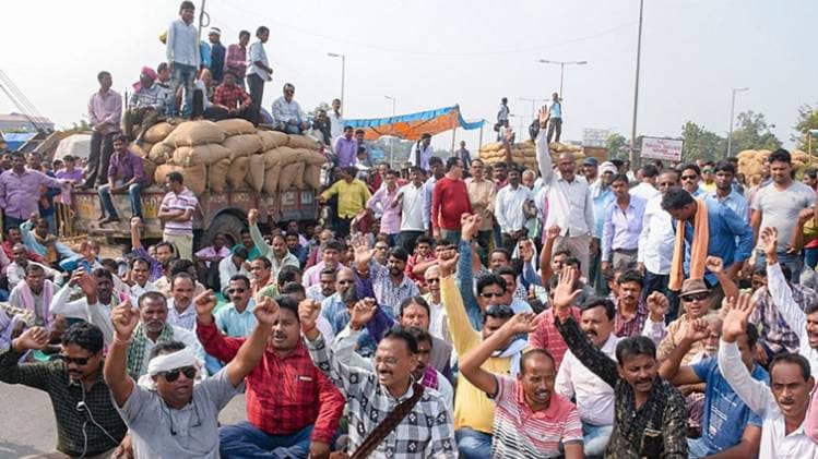 सैकड़ों किसान विधानसभा के घेराव के लिए पहुंचे थे (फाइल फोटो-PTI)