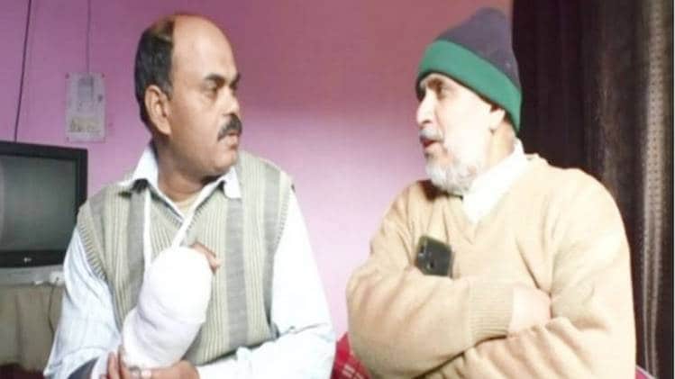 सिपाही अजय कुमार और हाजी कदीर (फोटोः ANI)