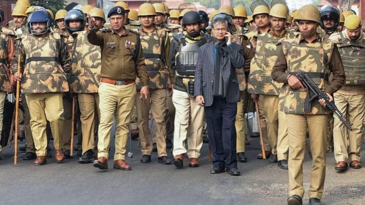 यूपी में पुलिस अलर्ट (फोटो-पीटीआई)