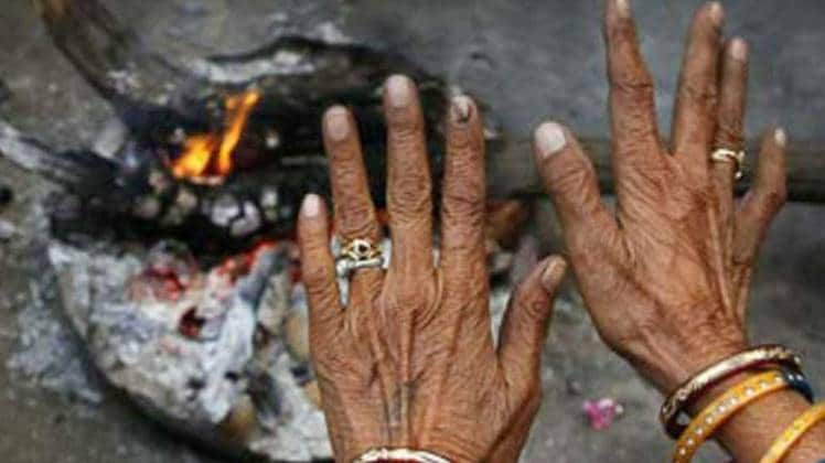 मध्य प्रदेश में बढ़ी ठंड (Photo- Aajtak )