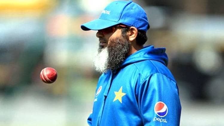 Mushtaq Ahmed (Twitter)