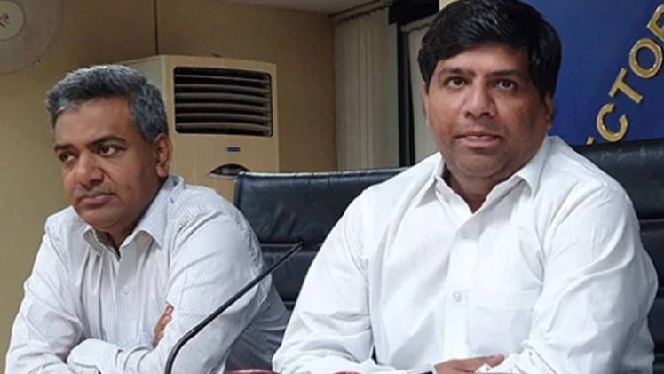 दिल्ली जल बोर्ड के वाइस चेयरमैन दिनेश मोहनिया