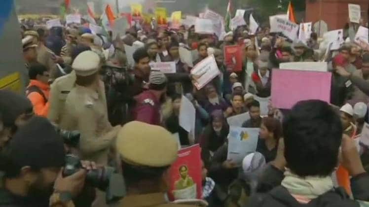 नागरिकता कानून का विरोध (फोटो-एएनआई)