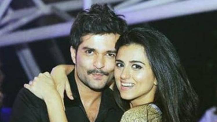 रिद्धि डोगरा और राकेश बापत