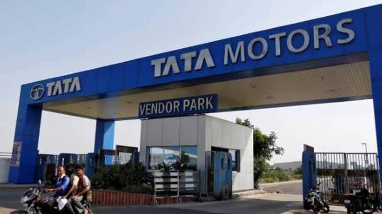 टाटा मोटर्स ने बढ़ाई कार की कीमतें 