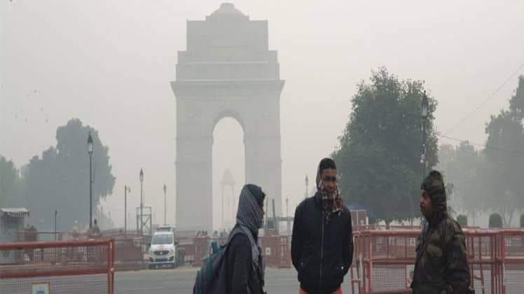 दिल्ली में बढ़ी ठंड (फोटो-पंकज जैन)