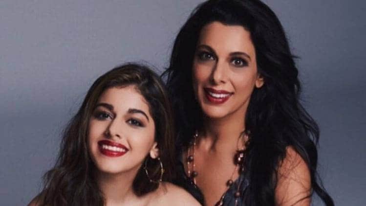 अलाया फर्नीचरवाला और पूजा बेदी